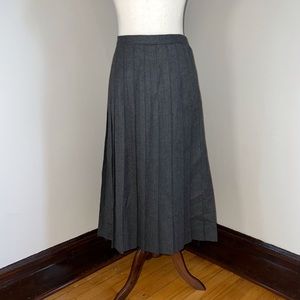 Beautiful Vintage Burberry Pleated Wool Skirt!